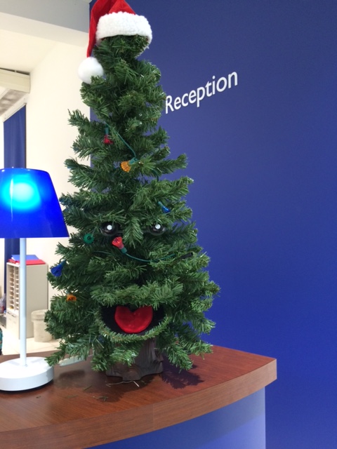 クリスマスツリー☆.｡.:*･゜