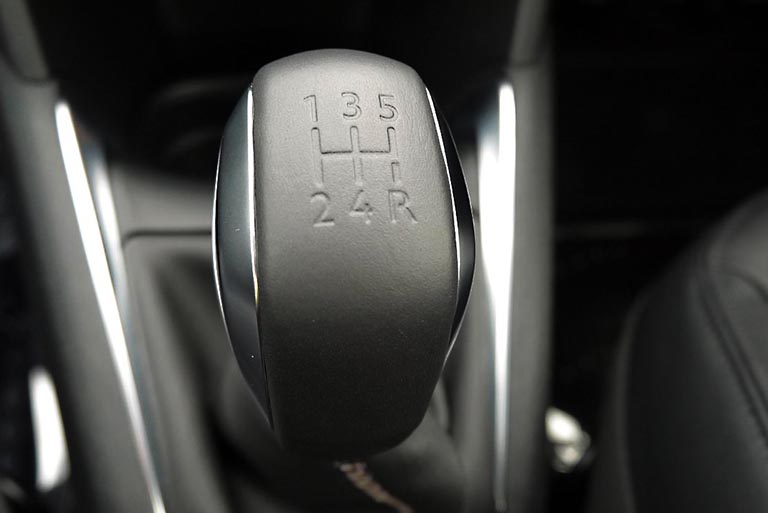 欧州のドライバーはマニュアル車がお好き!?