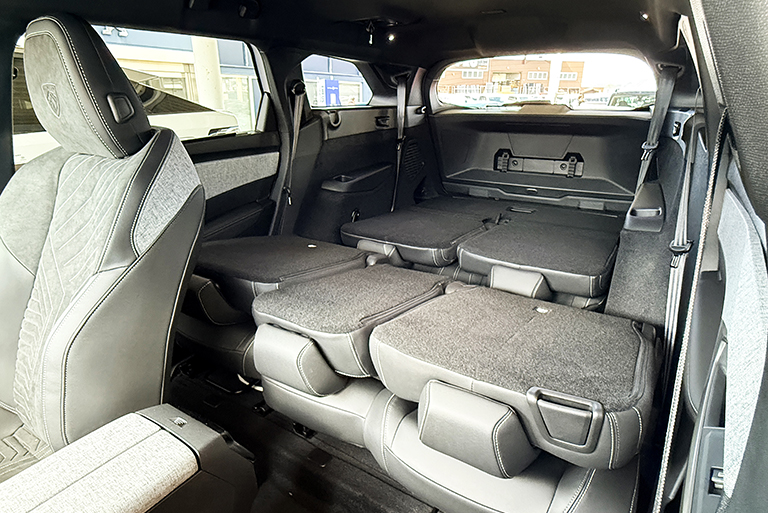 2008特別仕様車登場 ＆ NEW 5008の“広さ”を体感