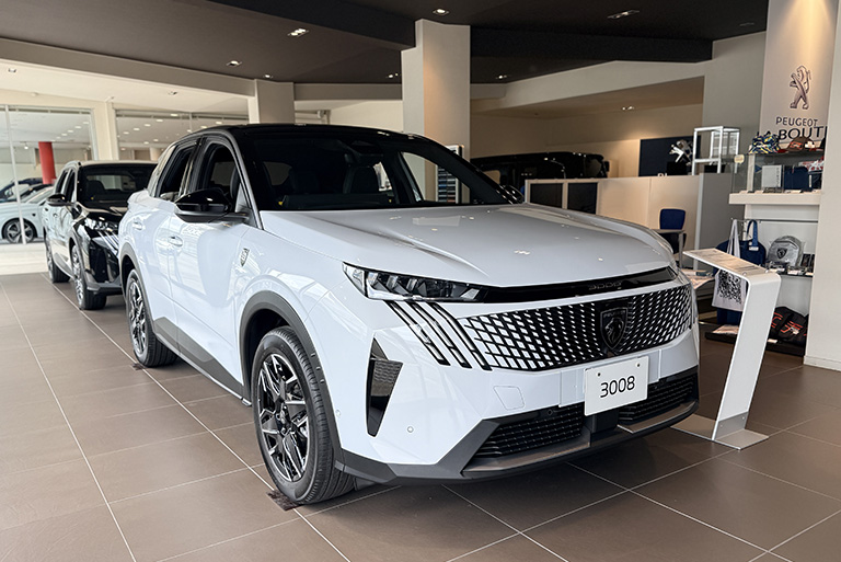 プジョーを手に入れるなら今！　全車種 9月スペシャルオファー実施中！！